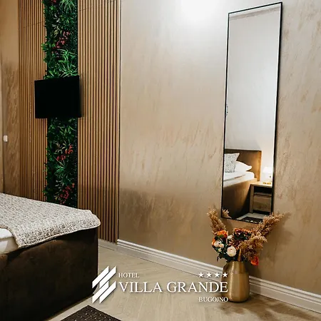 Grande Terrace Jacuzzi *